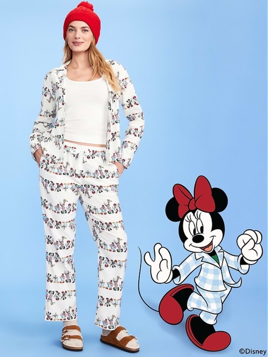 Old Navy Other - NWT Old Navy x Disney Mickey Mouse & Friends Flannel Pajama Set for Women